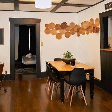 Cozy Atl Getaway - 5 Min From Airport & Downtown Villa Atlanta Eksteriør billede